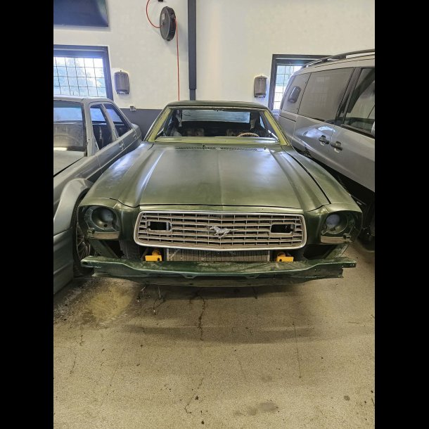 Ford mustang II 1976 302 cui