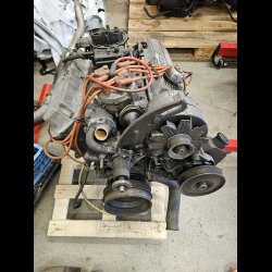 Ford mustang 1965 302 cui 4 gear aut
